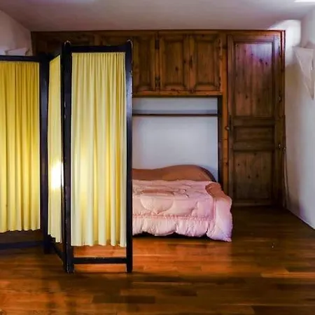 Apartment La Bergerie A Cratoule, Domaine Les Musarts *